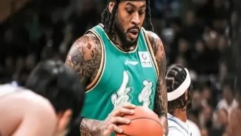 英超转会市场：阿森纳五将争锋，曼城四大球星熠熠生辉，帕尔默与伊萨克领跑高身价球员